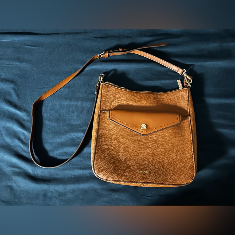SOLD — Anne Klein Cross Body. Bag 🛍️